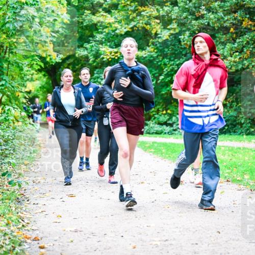 12.10.2025 - Bramfelder Halbmarathon 2025 Dr. Thomas Lammeyer http://msf.ph/oto/9357631 12.10.2025 11:01:36 Laufen 2765 meine-sportfotos.de