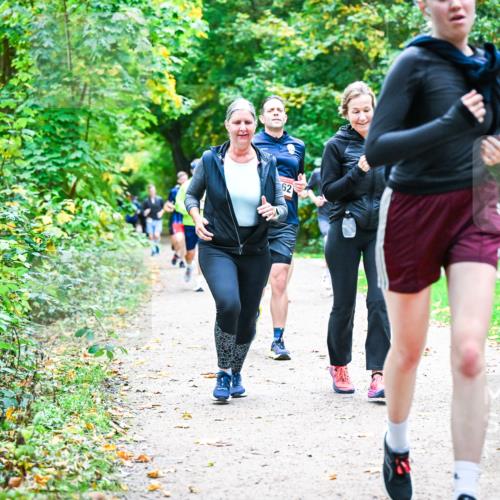 12.10.2025 - Bramfelder Halbmarathon 2025 Dr. Thomas Lammeyer http://msf.ph/oto/9357638 12.10.2025 11:01:38 Laufen 62 meine-sportfotos.de