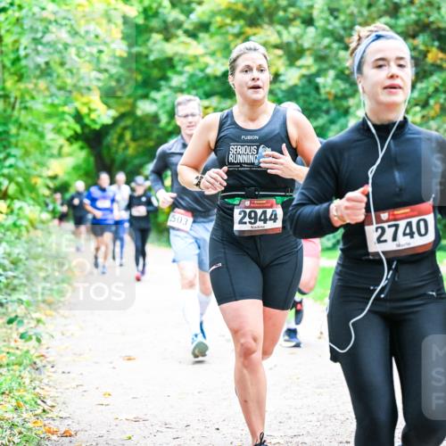 12.10.2025 - Bramfelder Halbmarathon 2025 Dr. Thomas Lammeyer http://msf.ph/oto/9357707 12.10.2025 11:01:48 Laufen 503, 2944, 2740 meine-sportfotos.de