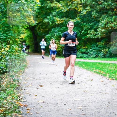 12.10.2025 - Bramfelder Halbmarathon 2025 Dr. Thomas Lammeyer http://msf.ph/oto/9357761 12.10.2025 11:02:03 Laufen 410, 2370 meine-sportfotos.de