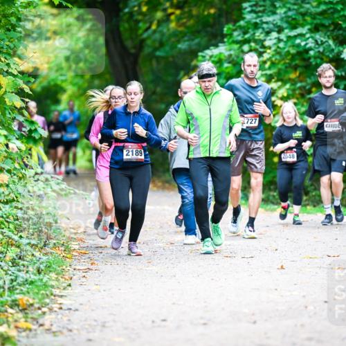 12.10.2025 - Bramfelder Halbmarathon 2025 Dr. Thomas Lammeyer http://msf.ph/oto/9358023 12.10.2025 11:02:57 Laufen 2189, 727, 2048 meine-sportfotos.de