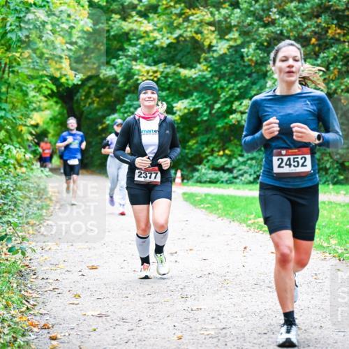 12.10.2025 - Bramfelder Halbmarathon 2025 Dr. Thomas Lammeyer http://msf.ph/oto/9358119 12.10.2025 11:03:15 Laufen 2377, 2452 meine-sportfotos.de