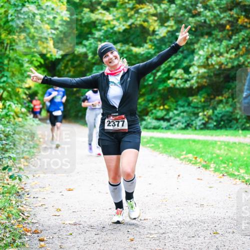 12.10.2025 - Bramfelder Halbmarathon 2025 Dr. Thomas Lammeyer http://msf.ph/oto/9358123 12.10.2025 11:03:15 Laufen 2377, 245 meine-sportfotos.de