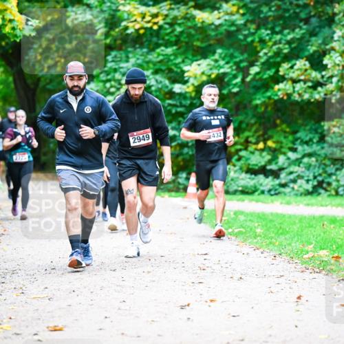 12.10.2025 - Bramfelder Halbmarathon 2025 Dr. Thomas Lammeyer http://msf.ph/oto/9358222 12.10.2025 11:03:41 Laufen 2949, 432 meine-sportfotos.de