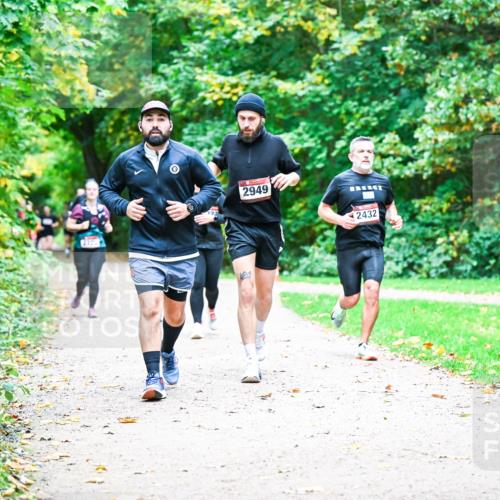 12.10.2025 - Bramfelder Halbmarathon 2025 Dr. Thomas Lammeyer http://msf.ph/oto/9358233 12.10.2025 11:03:42 Laufen 2949, 2432 meine-sportfotos.de