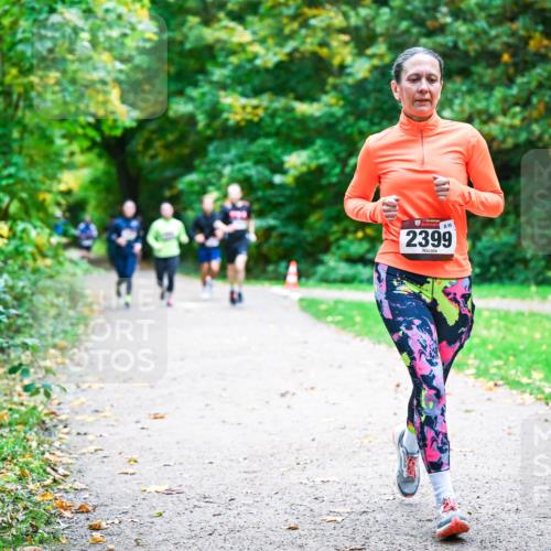 12.10.2025 - Bramfelder Halbmarathon 2025 Dr. Thomas Lammeyer http://msf.ph/oto/9358309 12.10.2025 11:03:59 Laufen 90, 2399 meine-sportfotos.de