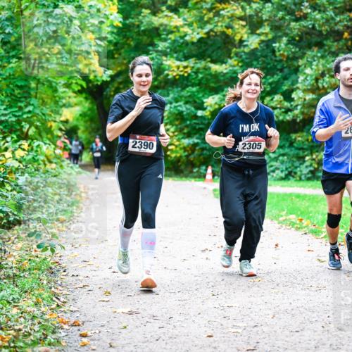 12.10.2025 - Bramfelder Halbmarathon 2025 Dr. Thomas Lammeyer http://msf.ph/oto/9358511 12.10.2025 11:04:33 Laufen 2699, 328, 2390, 2305 meine-sportfotos.de