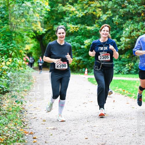 12.10.2025 - Bramfelder Halbmarathon 2025 Dr. Thomas Lammeyer http://msf.ph/oto/9358512 12.10.2025 11:04:33 Laufen 2390, 2305, 28 meine-sportfotos.de