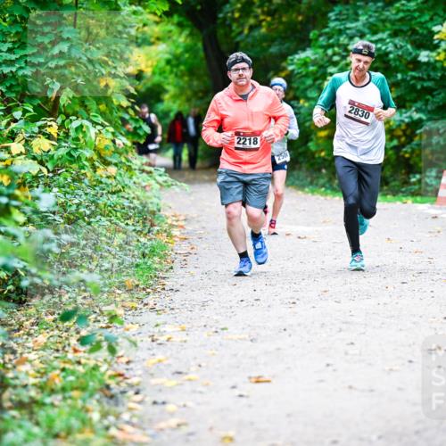 12.10.2025 - Bramfelder Halbmarathon 2025 Dr. Thomas Lammeyer http://msf.ph/oto/9358538 12.10.2025 11:04:45 Laufen 2218, 2500, 2830 meine-sportfotos.de