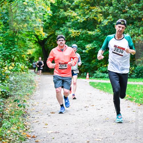 12.10.2025 - Bramfelder Halbmarathon 2025 Dr. Thomas Lammeyer http://msf.ph/oto/9358561 12.10.2025 11:04:48 Laufen 2218, 2500, 2830 meine-sportfotos.de