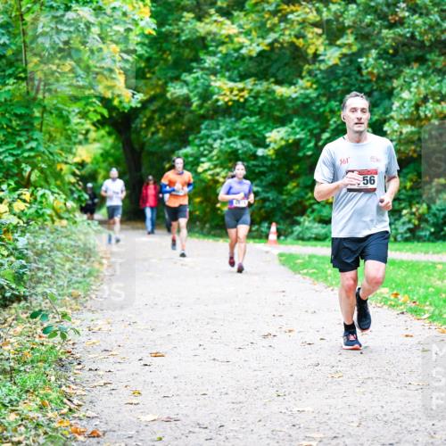 12.10.2025 - Bramfelder Halbmarathon 2025 Dr. Thomas Lammeyer http://msf.ph/oto/9358624 12.10.2025 11:05:02 Laufen 361, 56 meine-sportfotos.de