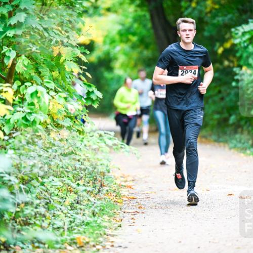 12.10.2025 - Bramfelder Halbmarathon 2025 Dr. Thomas Lammeyer http://msf.ph/oto/9358692 12.10.2025 11:05:20 Laufen 2024 meine-sportfotos.de