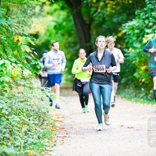 12.10.2025 - Bramfelder Halbmarathon 2025 Dr. Thomas Lammeyer http://msf.ph/oto/9358721 12.10.2025 11:05:25 Laufen 2959, 2560 meine-sportfotos.de