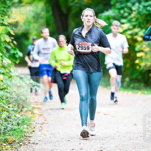 12.10.2025 - Bramfelder Halbmarathon 2025 Dr. Thomas Lammeyer http://msf.ph/oto/9358737 12.10.2025 11:05:27 Laufen 2959, 2560 meine-sportfotos.de
