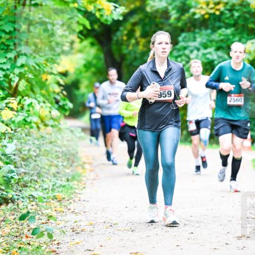 12.10.2025 - Bramfelder Halbmarathon 2025 Dr. Thomas Lammeyer http://msf.ph/oto/9358751 12.10.2025 11:05:29 Laufen 959, 2560 meine-sportfotos.de