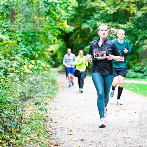 12.10.2025 - Bramfelder Halbmarathon 2025 Dr. Thomas Lammeyer http://msf.ph/oto/9358761 12.10.2025 11:05:30 Laufen 2959 meine-sportfotos.de
