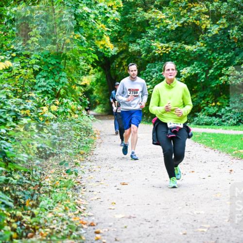 12.10.2025 - Bramfelder Halbmarathon 2025 Dr. Thomas Lammeyer http://msf.ph/oto/9358779 12.10.2025 11:05:34 Laufen 2789, 831 meine-sportfotos.de