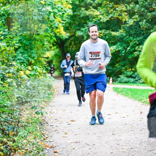12.10.2025 - Bramfelder Halbmarathon 2025 Dr. Thomas Lammeyer http://msf.ph/oto/9358789 12.10.2025 11:05:36 Laufen 2822, 2789 meine-sportfotos.de