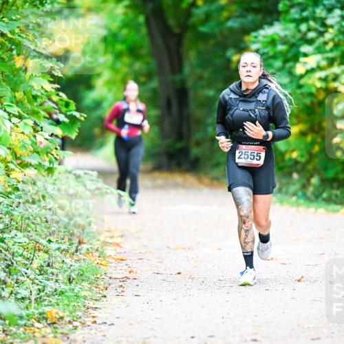 12.10.2025 - Bramfelder Halbmarathon 2025 Dr. Thomas Lammeyer http://msf.ph/oto/9358839 12.10.2025 11:05:47 Laufen 2555 meine-sportfotos.de