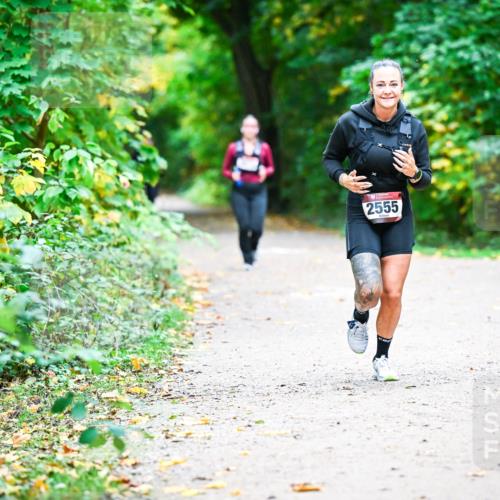12.10.2025 - Bramfelder Halbmarathon 2025 Dr. Thomas Lammeyer http://msf.ph/oto/9358851 12.10.2025 11:05:49 Laufen 2555 meine-sportfotos.de