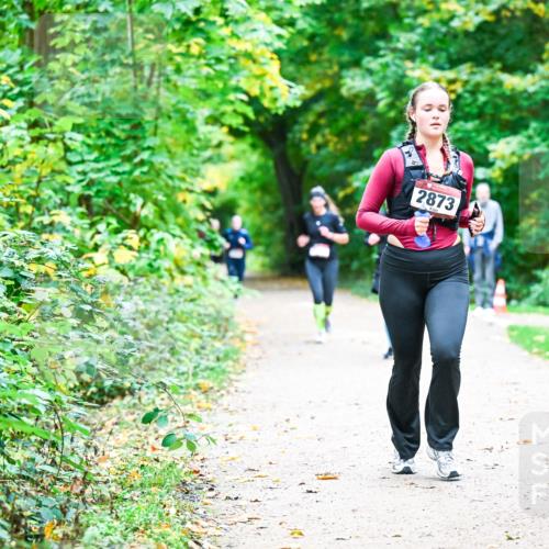 12.10.2025 - Bramfelder Halbmarathon 2025 Dr. Thomas Lammeyer http://msf.ph/oto/9358913 12.10.2025 11:05:59 Laufen 2873 meine-sportfotos.de