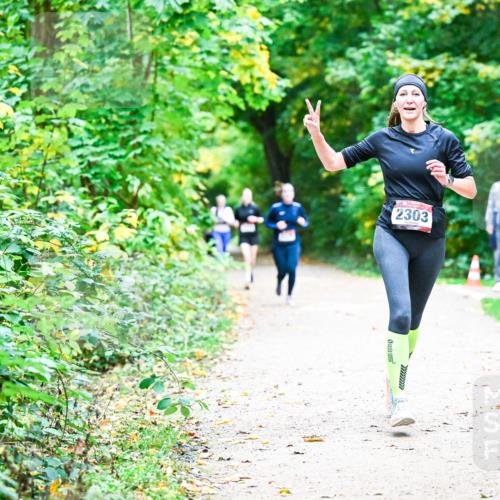 12.10.2025 - Bramfelder Halbmarathon 2025 Dr. Thomas Lammeyer http://msf.ph/oto/9358929 12.10.2025 11:06:03 Laufen 2303 meine-sportfotos.de