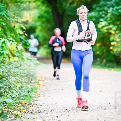 12.10.2025 - Bramfelder Halbmarathon 2025 Dr. Thomas Lammeyer http://msf.ph/oto/9358978 12.10.2025 11:06:14 Laufen 06 meine-sportfotos.de