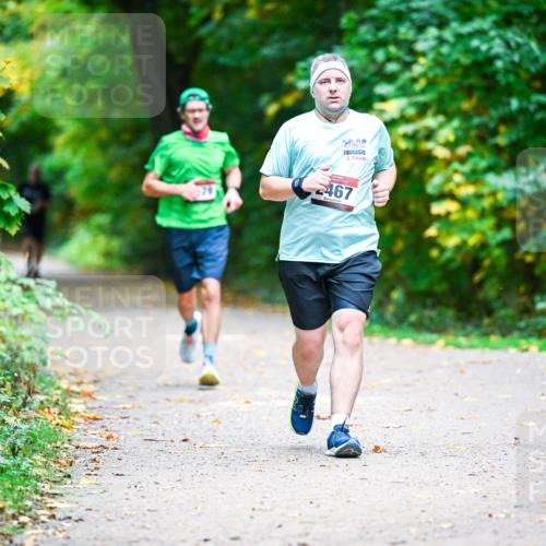 12.10.2025 - Bramfelder Halbmarathon 2025 Dr. Thomas Lammeyer http://msf.ph/oto/9359022 12.10.2025 11:06:25 Laufen 467 meine-sportfotos.de