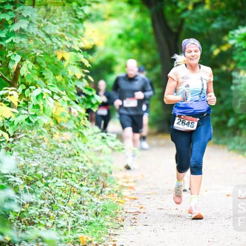 12.10.2025 - Bramfelder Halbmarathon 2025 Dr. Thomas Lammeyer http://msf.ph/oto/9359173 12.10.2025 11:07:13 Laufen 2648 meine-sportfotos.de