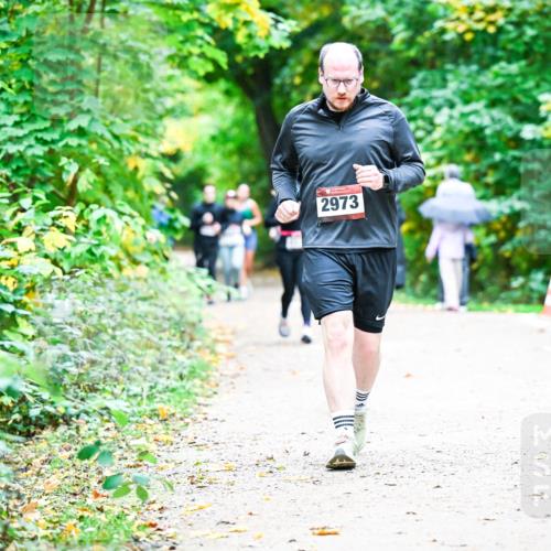 12.10.2025 - Bramfelder Halbmarathon 2025 Dr. Thomas Lammeyer http://msf.ph/oto/9359207 12.10.2025 11:07:22 Laufen 2973 meine-sportfotos.de