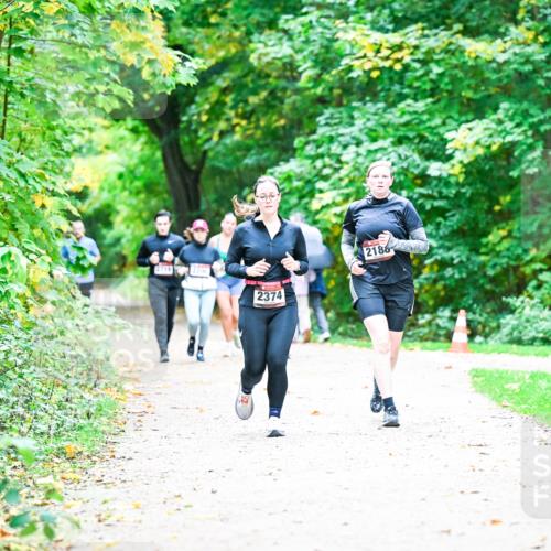 12.10.2025 - Bramfelder Halbmarathon 2025 Dr. Thomas Lammeyer http://msf.ph/oto/9359220 12.10.2025 11:07:26 Laufen 2716, 2374, 2186 meine-sportfotos.de