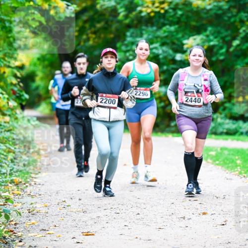 12.10.2025 - Bramfelder Halbmarathon 2025 Dr. Thomas Lammeyer http://msf.ph/oto/9359260 12.10.2025 11:07:33 Laufen 2200, 2296, 2440 meine-sportfotos.de