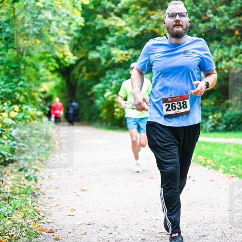 12.10.2025 - Bramfelder Halbmarathon 2025 Dr. Thomas Lammeyer http://msf.ph/oto/9359313 12.10.2025 11:07:41 Laufen 2638 meine-sportfotos.de