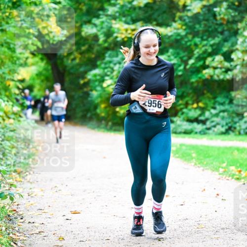 12.10.2025 - Bramfelder Halbmarathon 2025 Dr. Thomas Lammeyer http://msf.ph/oto/9359395 12.10.2025 11:08:01 Laufen 2956, 101, 1 meine-sportfotos.de