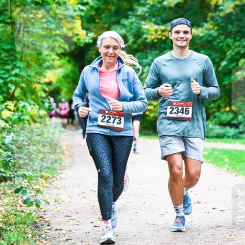12.10.2025 - Bramfelder Halbmarathon 2025 Dr. Thomas Lammeyer http://msf.ph/oto/9359576 12.10.2025 11:08:42 Laufen 2273, 2346, 2345 meine-sportfotos.de