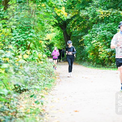 12.10.2025 - Bramfelder Halbmarathon 2025 Dr. Thomas Lammeyer http://msf.ph/oto/9359583 12.10.2025 11:08:44 Laufen 2, 27122, 2434 meine-sportfotos.de