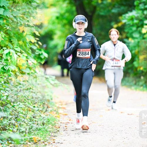 12.10.2025 - Bramfelder Halbmarathon 2025 Dr. Thomas Lammeyer http://msf.ph/oto/9359601 12.10.2025 11:08:47 Laufen 2884, 248 meine-sportfotos.de