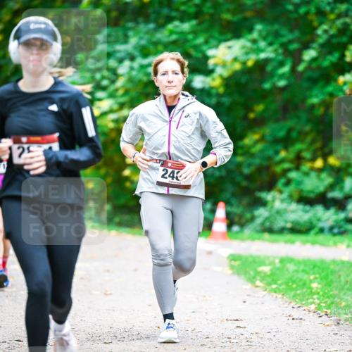 12.10.2025 - Bramfelder Halbmarathon 2025 Dr. Thomas Lammeyer http://msf.ph/oto/9359613 12.10.2025 11:08:51 Laufen 271, 25, 240 meine-sportfotos.de