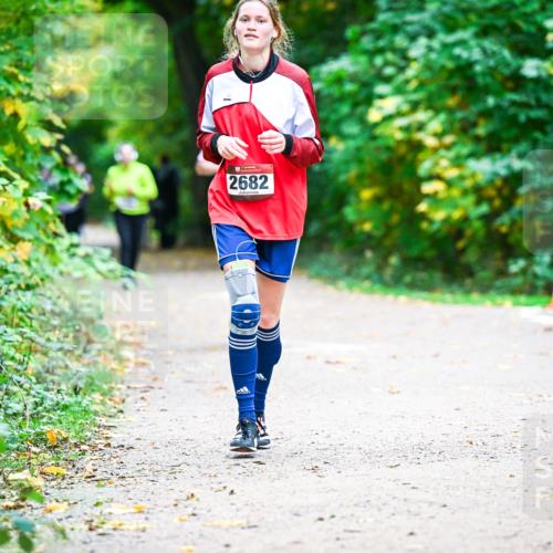 12.10.2025 - Bramfelder Halbmarathon 2025 Dr. Thomas Lammeyer http://msf.ph/oto/9359727 12.10.2025 11:09:19 Laufen 2682 meine-sportfotos.de