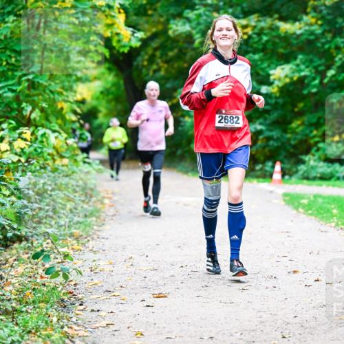 12.10.2025 - Bramfelder Halbmarathon 2025 Dr. Thomas Lammeyer http://msf.ph/oto/9359741 12.10.2025 11:09:20 Laufen 2682 meine-sportfotos.de