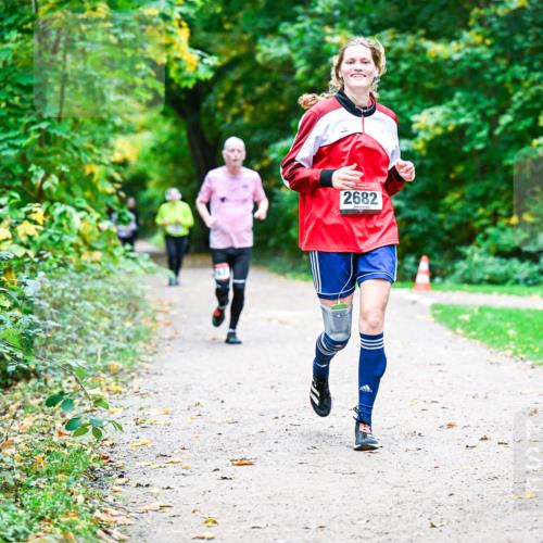 12.10.2025 - Bramfelder Halbmarathon 2025 Dr. Thomas Lammeyer http://msf.ph/oto/9359742 12.10.2025 11:09:21 Laufen 2682 meine-sportfotos.de