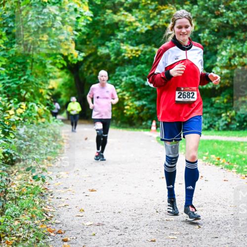 12.10.2025 - Bramfelder Halbmarathon 2025 Dr. Thomas Lammeyer http://msf.ph/oto/9359752 12.10.2025 11:09:22 Laufen 2682 meine-sportfotos.de