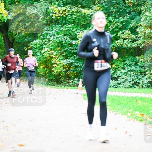 12.10.2025 - Bramfelder Halbmarathon 2025 Dr. Thomas Lammeyer http://msf.ph/oto/9359821 12.10.2025 11:09:38 Laufen 2859, 2229, 2459 meine-sportfotos.de