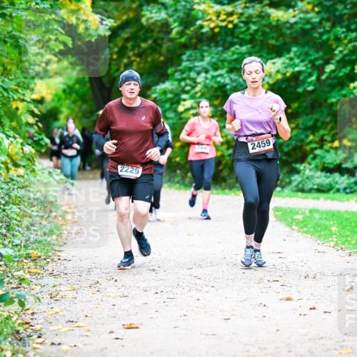 12.10.2025 - Bramfelder Halbmarathon 2025 Dr. Thomas Lammeyer http://msf.ph/oto/9359843 12.10.2025 11:09:43 Laufen 2459, 2229 meine-sportfotos.de