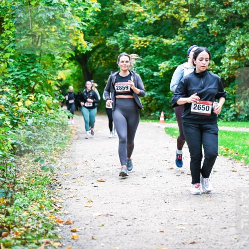 12.10.2025 - Bramfelder Halbmarathon 2025 Dr. Thomas Lammeyer http://msf.ph/oto/9359878 12.10.2025 11:09:50 Laufen 2244, 2859, 2650 meine-sportfotos.de