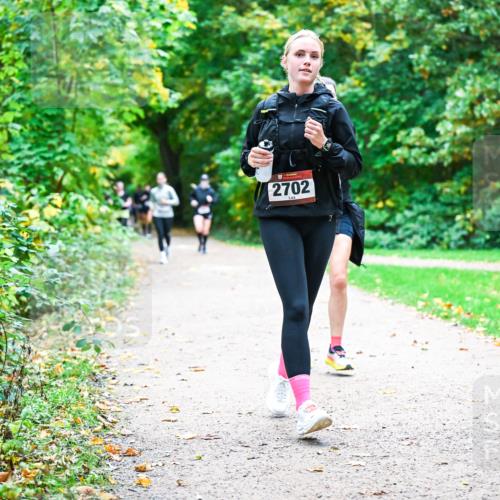 12.10.2025 - Bramfelder Halbmarathon 2025 Dr. Thomas Lammeyer http://msf.ph/oto/9359944 12.10.2025 11:10:01 Laufen 2702 meine-sportfotos.de