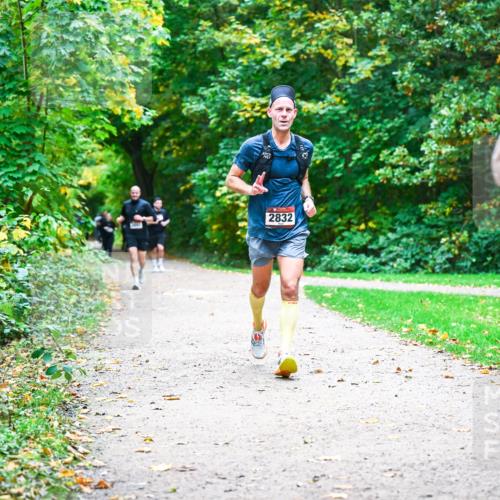 12.10.2025 - Bramfelder Halbmarathon 2025 Dr. Thomas Lammeyer http://msf.ph/oto/9360017 12.10.2025 11:10:16 Laufen 2832, 230 meine-sportfotos.de