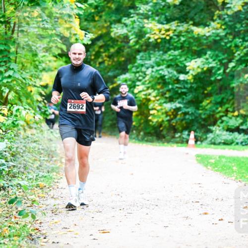 12.10.2025 - Bramfelder Halbmarathon 2025 Dr. Thomas Lammeyer http://msf.ph/oto/9360031 12.10.2025 11:10:21 Laufen 2692 meine-sportfotos.de