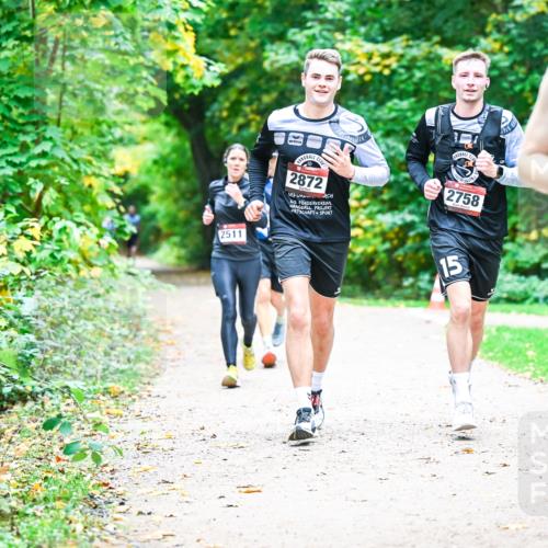 12.10.2025 - Bramfelder Halbmarathon 2025 Dr. Thomas Lammeyer http://msf.ph/oto/9360126 12.10.2025 11:10:45 Laufen 2511, 2872, 2758, 15, 600, 3664 meine-sportfotos.de