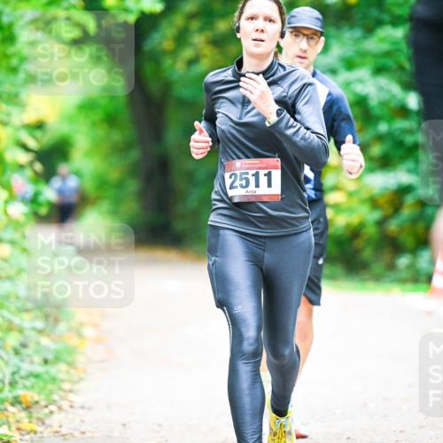 12.10.2025 - Bramfelder Halbmarathon 2025 Dr. Thomas Lammeyer http://msf.ph/oto/9360132 12.10.2025 11:10:47 Laufen 34, 2511 meine-sportfotos.de